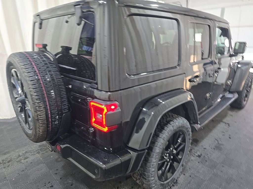 2022 Jeep Wrangler Unlimited Sahara High Altitude
