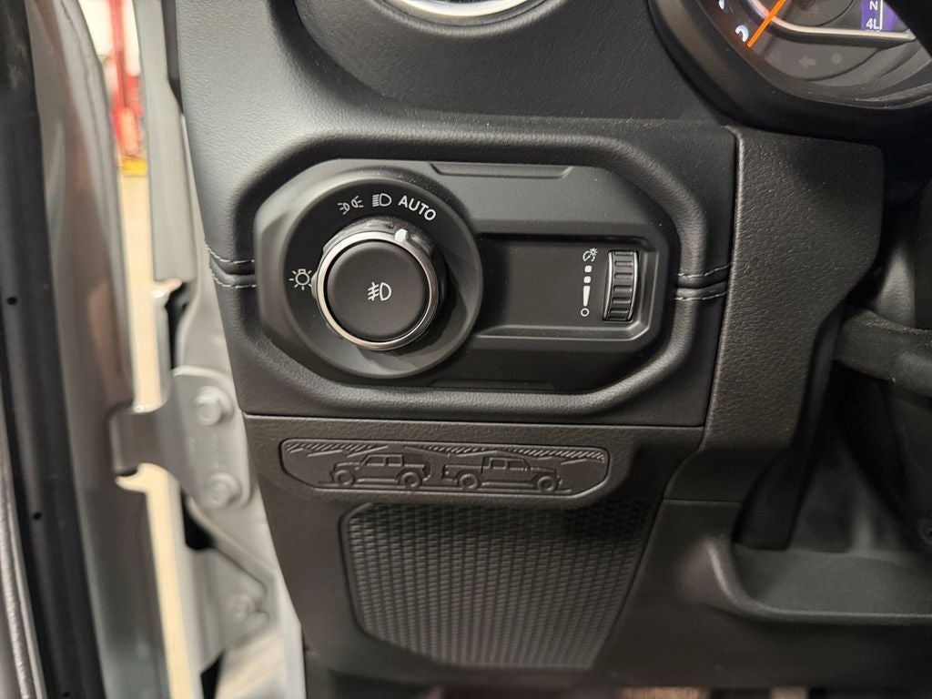 2024 Jeep Wrangler Sahara w/Trailer Tow & Tech Pkgs