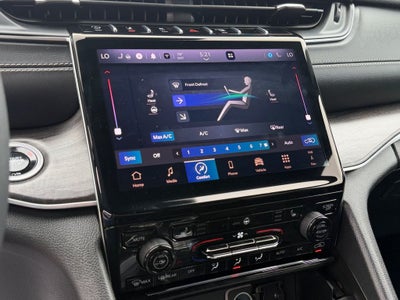 2024 Jeep Grand Cherokee Limited w/Dual-Pane Panoramic Roof