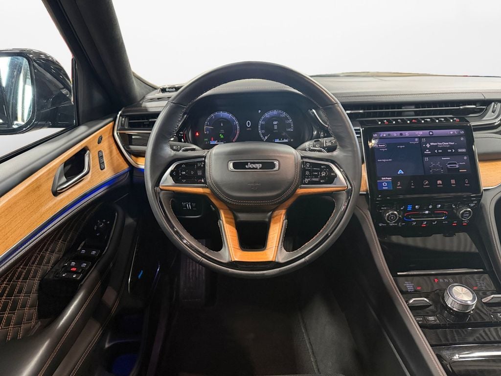 2024 Jeep Grand Cherokee L Summit Reserve w/Pro-Tech & Luxury Pkgs