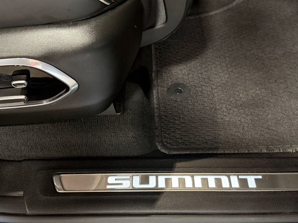 2024 Jeep Grand Cherokee L Summit Reserve w/Pro-Tech & Luxury Pkgs