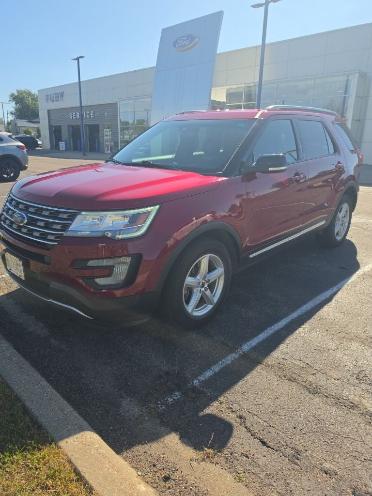 2017 Ford Explorer XLT w/Tow & Tech Pkgs