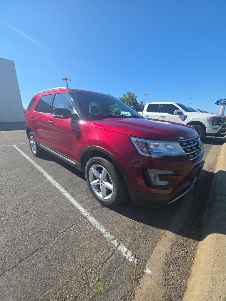 2017 Ford Explorer XLT w/Tow & Tech Pkgs
