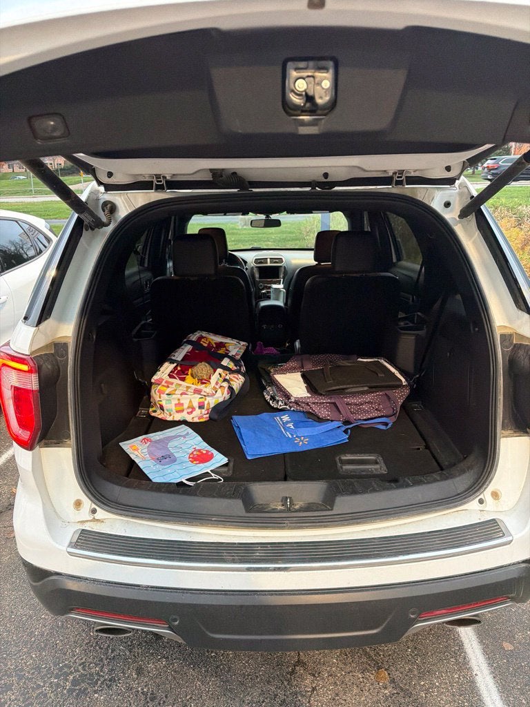 2018 Ford Explorer XLT w/Twin Panel Moon Roof