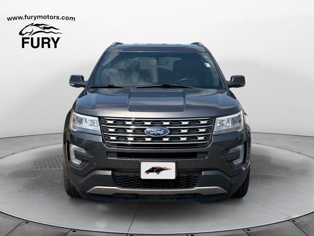 2017 Ford Explorer XLT w/Comfort & Tow Pkg
