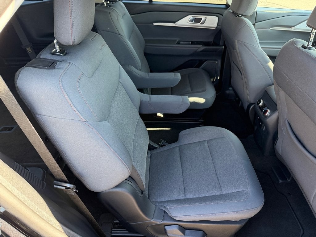 2025 Ford Explorer Active Gold Certified