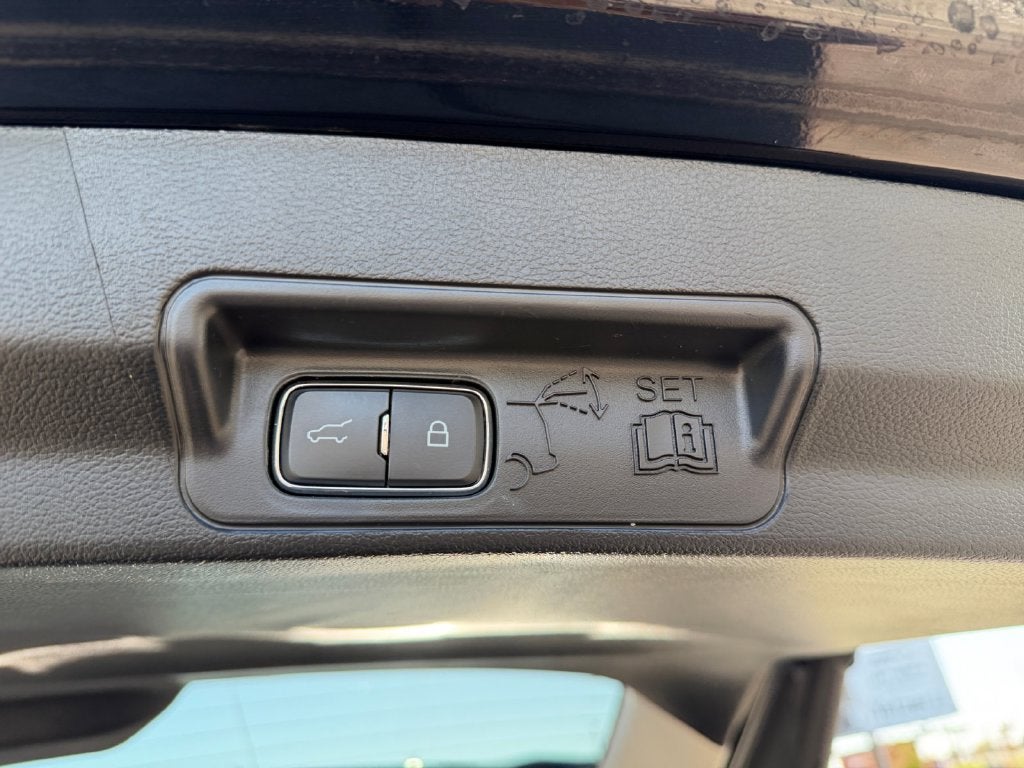 2025 Ford Explorer Active Gold Certified
