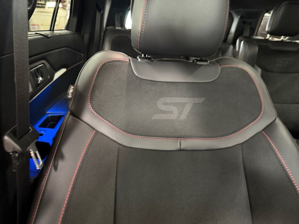 2025 Ford Explorer ST 4WD w/Bluecruise Equip