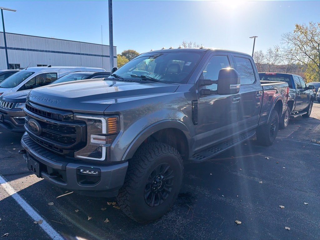 2021 Ford F-250SD Lariat w/Black Appearance & Tremor Off Road Pkgs