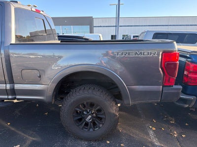 2021 Ford F-250SD Lariat w/Black Appearance & Tremor Off Road Pkgs