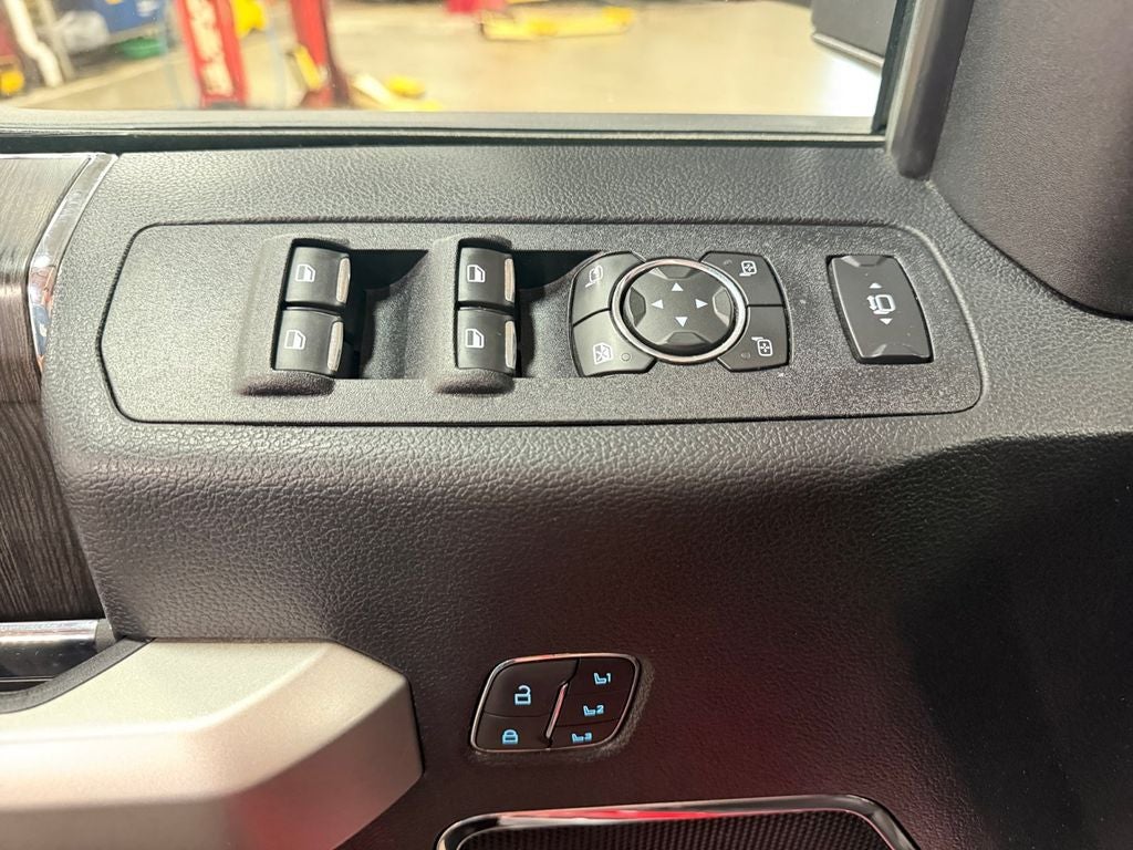 2021 Ford F-350SD Lariat w/FX4 Off Road & Snow Plow Prep Pkgs