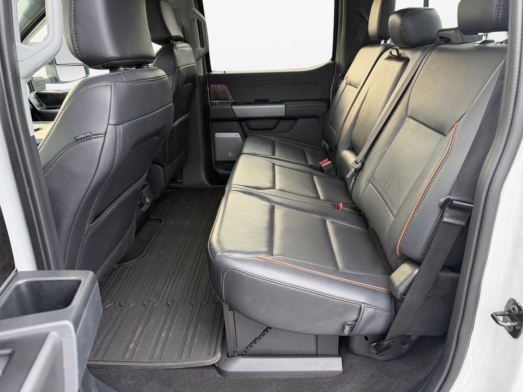 2025 Ford F-350SD Lariat w/ Preferred Equipt & 5th Wheel Prep