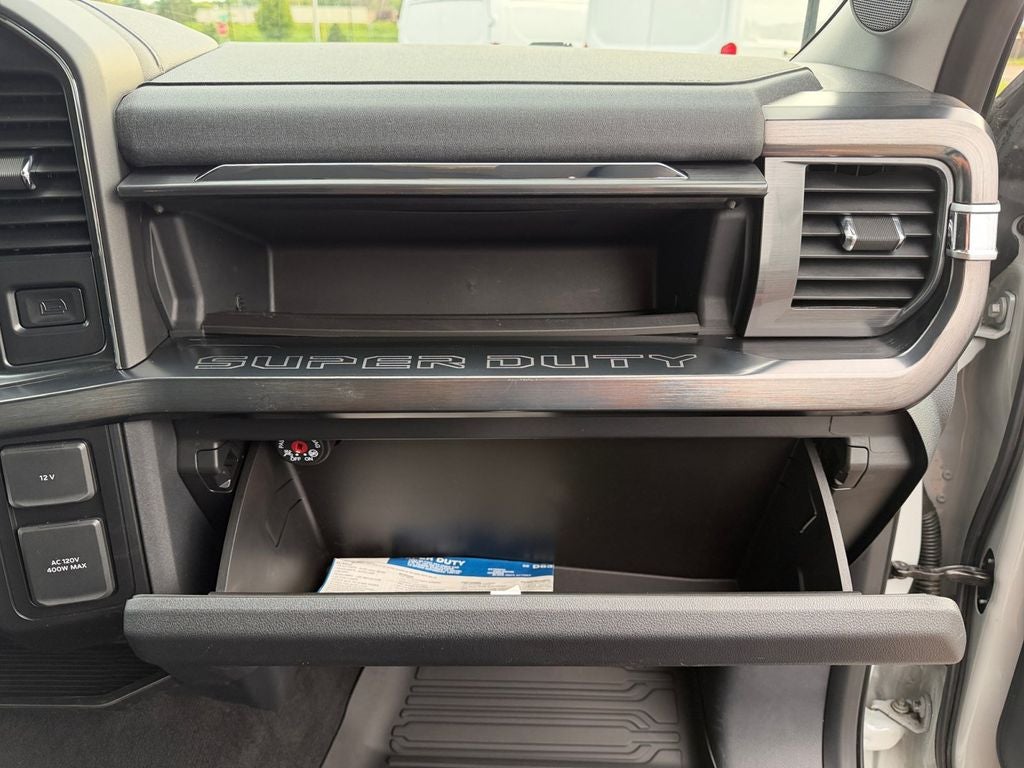 2025 Ford F-350SD Lariat w/ Preferred Equipt & 5th Wheel Prep