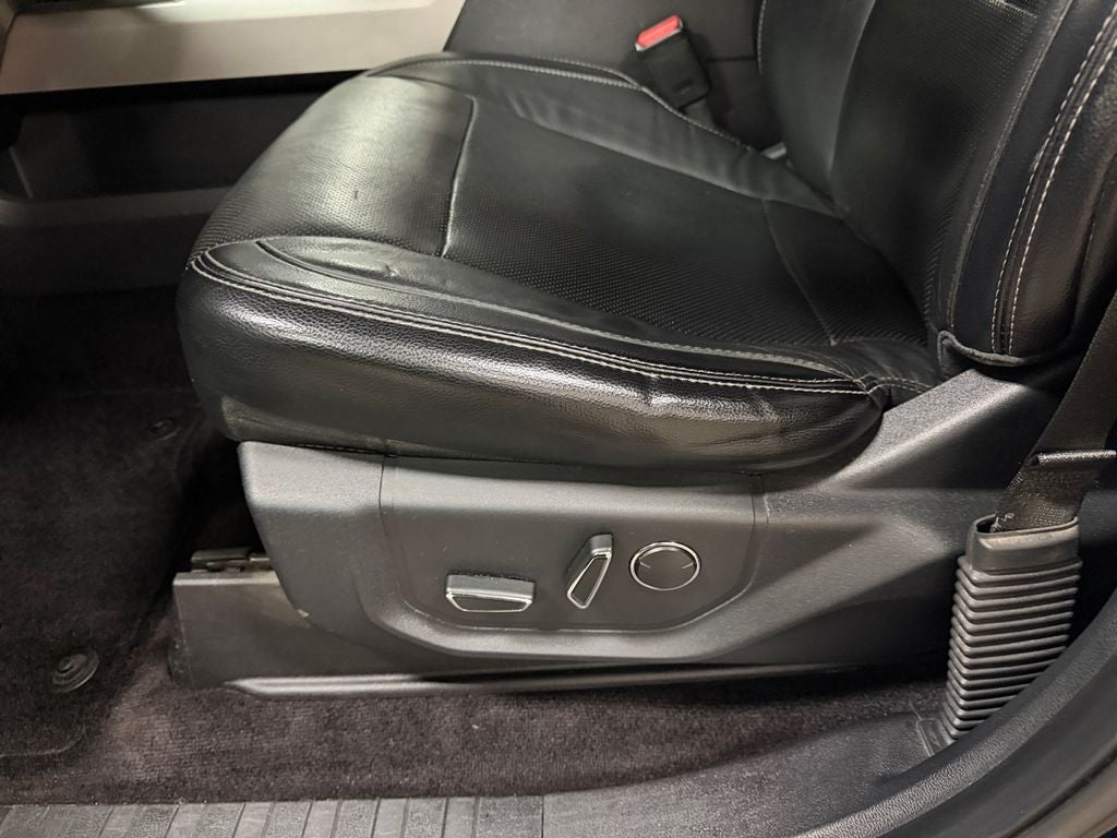 2016 Ford F-150 Lariat w/Max Tow & Chrome Appearance Pkgs
