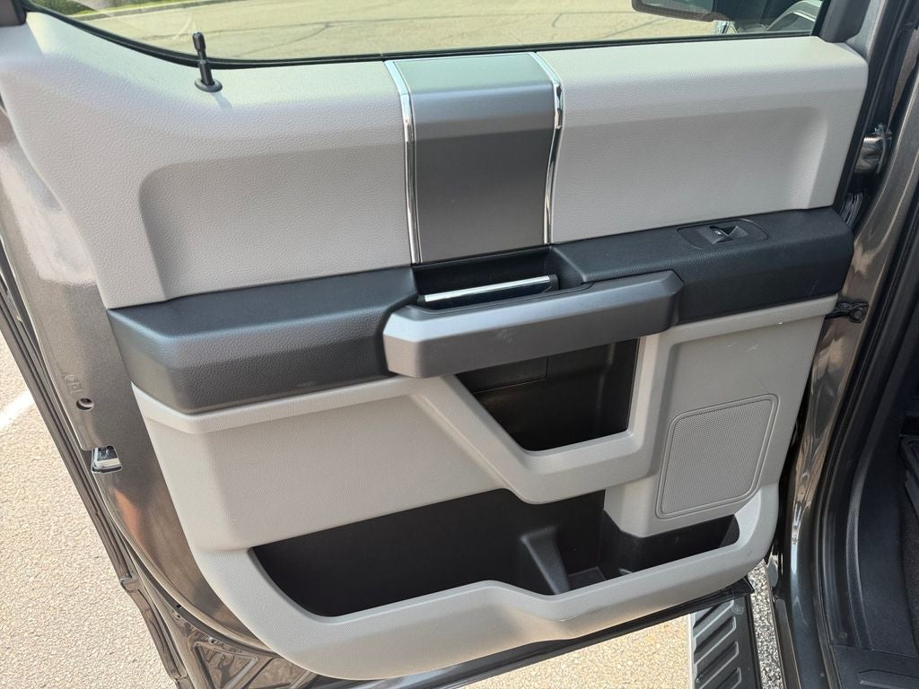 2020 Ford F-150 XLT w/Chrome Appearance Pkg