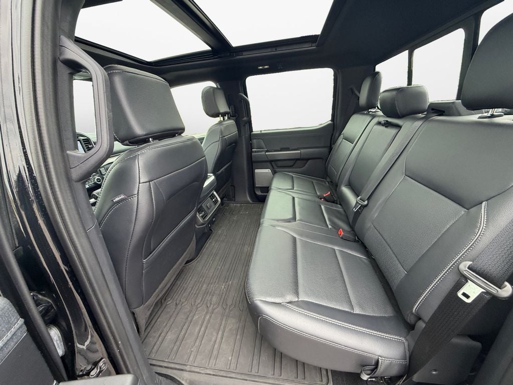2024 Ford F-150 Lariat Black Appearance w/Twin Panel Moonroof