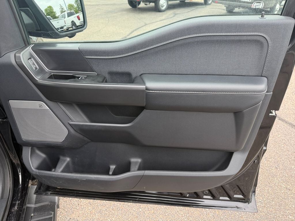 2024 Ford F-150 Lariat Black Appearance w/Twin Panel Moonroof