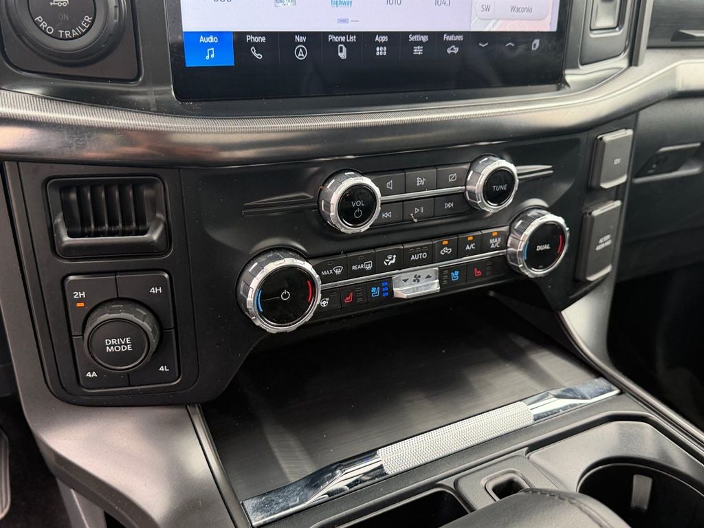 2024 Ford F-150 Lariat Black Appearance w/Twin Panel Moonroof