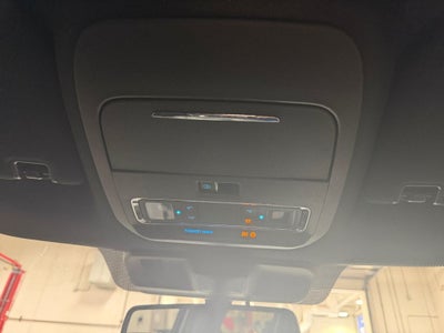 2024 Ford F-150 Lariat w/Black Appearance & Blue Cruise Equip