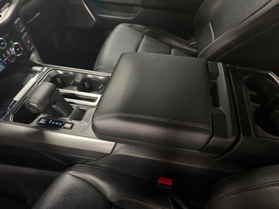 2024 Ford F-150 Lariat w/Black Appearance & Blue Cruise Equip