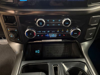 2024 Ford F-150 Lariat w/Black Appearance & Blue Cruise Equip