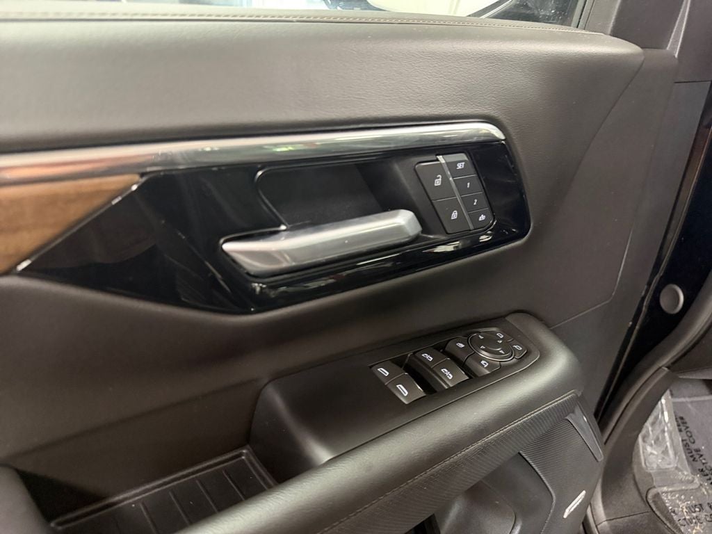 2025 Chevrolet Suburban High Country