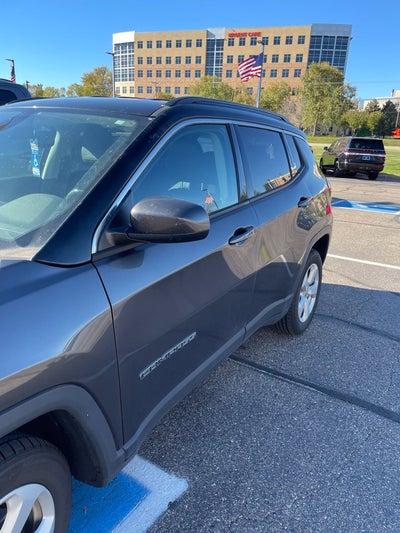 2019 Jeep Compass Lattitude w/Cold Weather & Popular Equipt