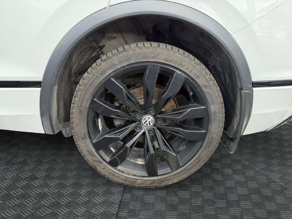 2020 Volkswagen Tiguan 2.0T SE R-Line Black 4Motion