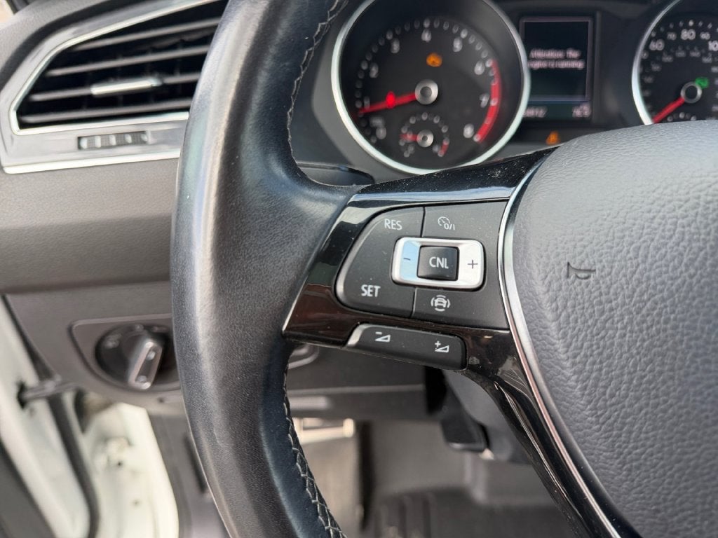 2020 Volkswagen Tiguan 2.0T SE R-Line Black 4Motion