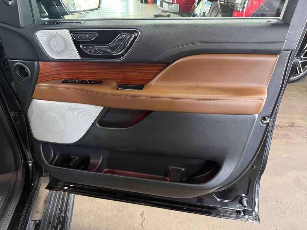 2024 Lincoln Navigator L Reserve w/Monochromatic & HD Tow Pkgs