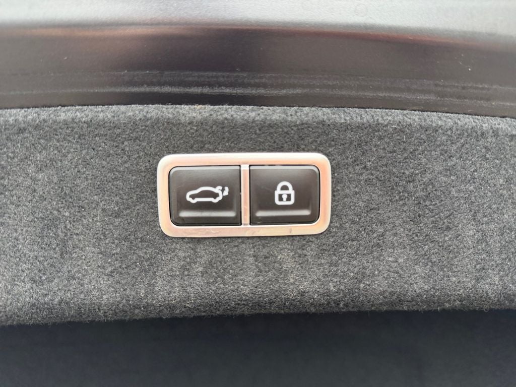 2023 Genesis Electrified G80 Base