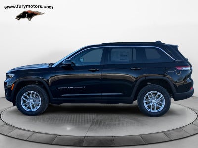2025 Jeep Grand Cherokee GRAND CHEROKEE LAREDO X 4X4