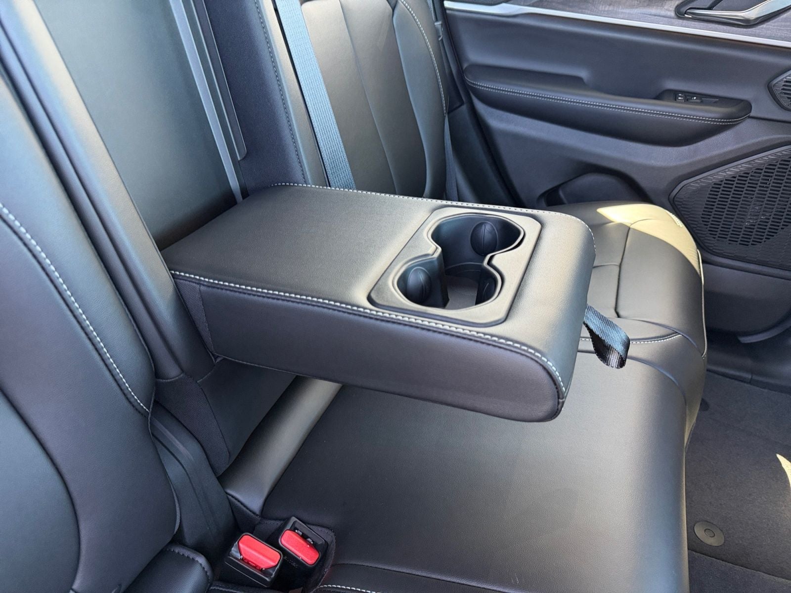 2027 Jeep Grand Cherokee GRAND CHEROKEE LIMITED 4X4