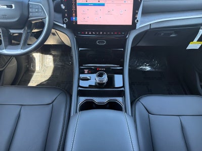 2027 Jeep Grand Cherokee GRAND CHEROKEE LIMITED 4X4