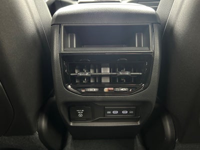 2027 Jeep Grand Cherokee GRAND CHEROKEE LIMITED 4X4