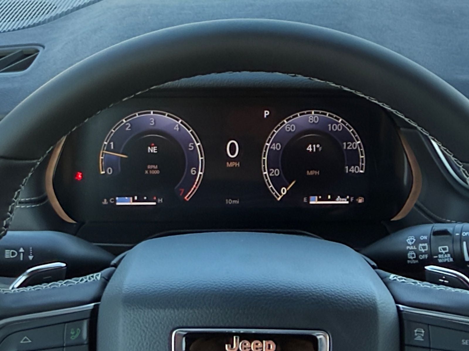 2025 Jeep Grand Cherokee GRAND CHEROKEE L LAREDO X 4X4