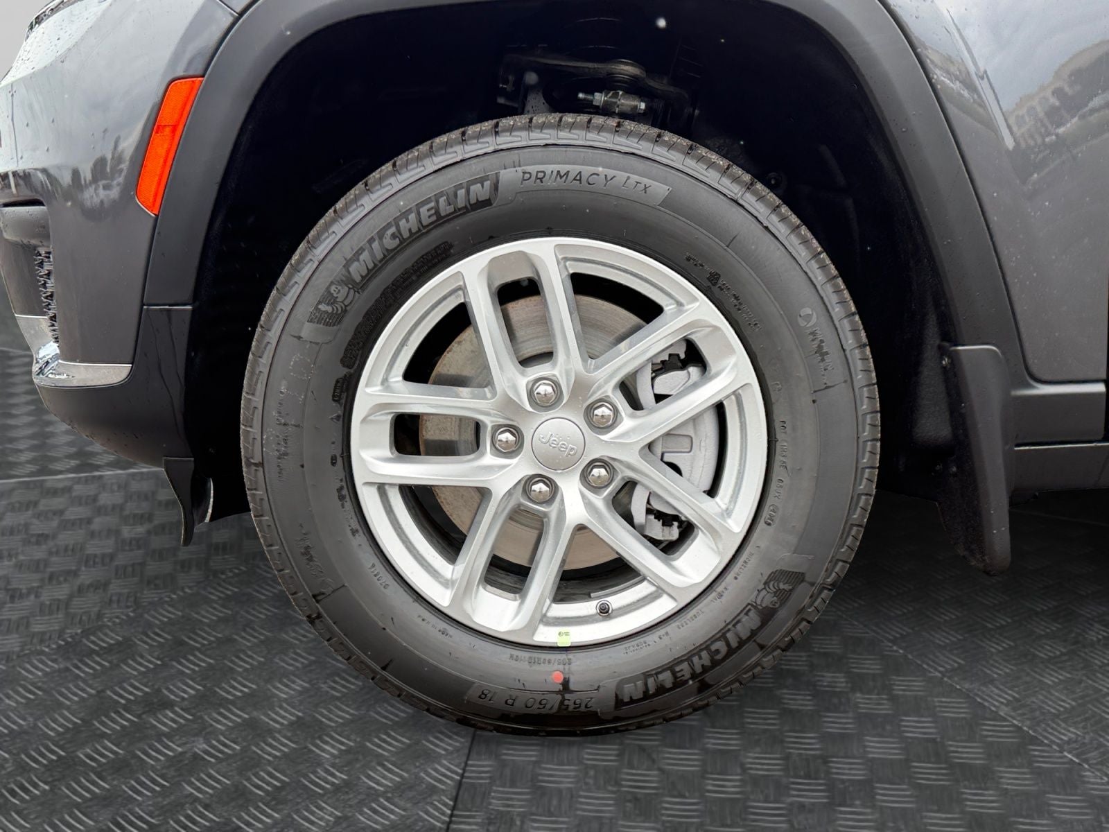 2026 Jeep Grand Cherokee GRAND CHEROKEE L LAREDO X 4X4