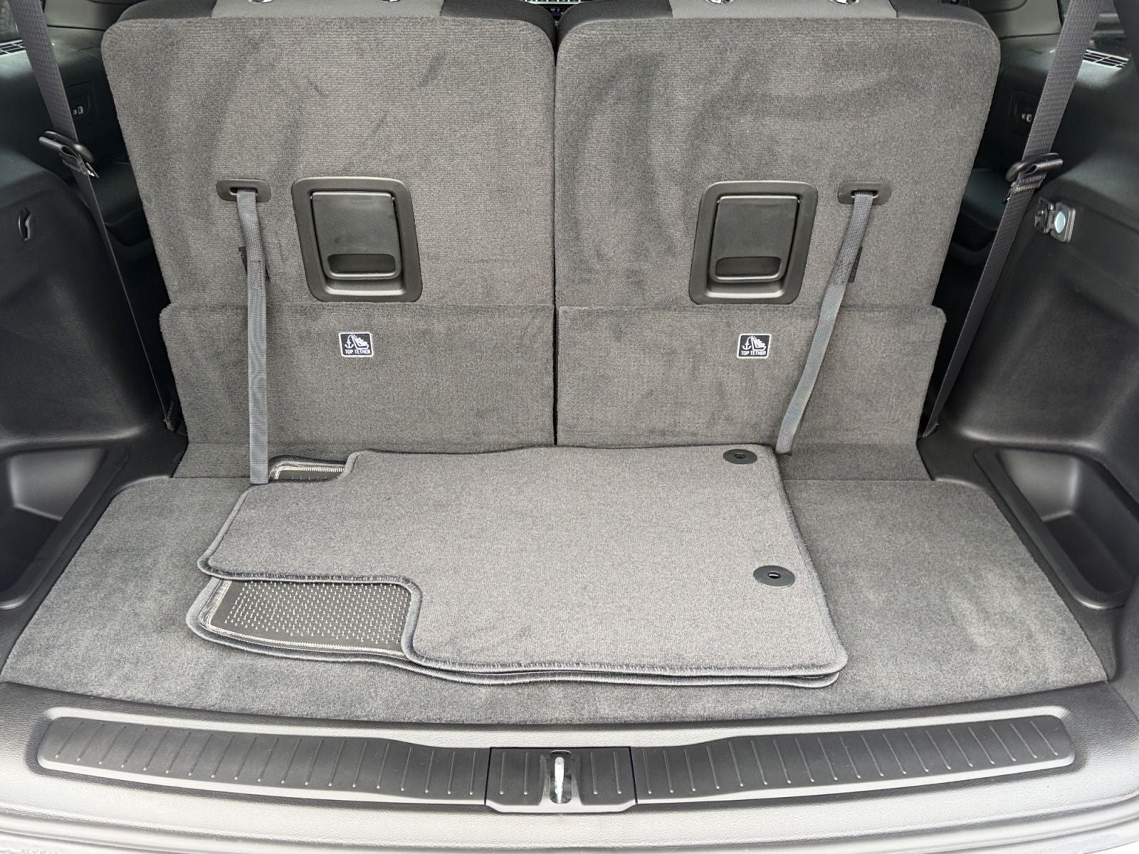 2026 Jeep Grand Cherokee GRAND CHEROKEE L LAREDO X 4X4