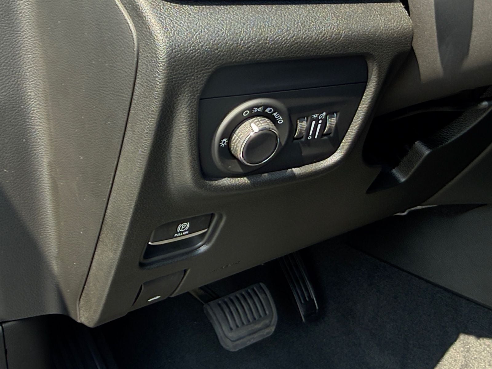 2026 Jeep Grand Cherokee GRAND CHEROKEE L LAREDO X 4X4