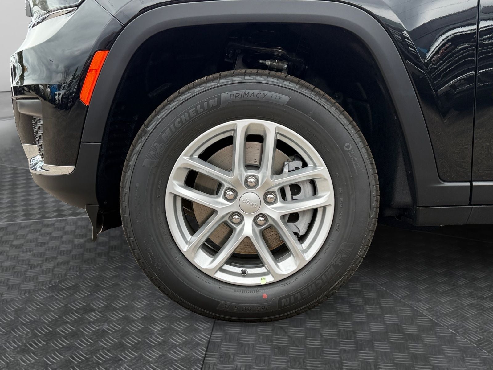 2026 Jeep Grand Cherokee GRAND CHEROKEE L LAREDO X 4X4