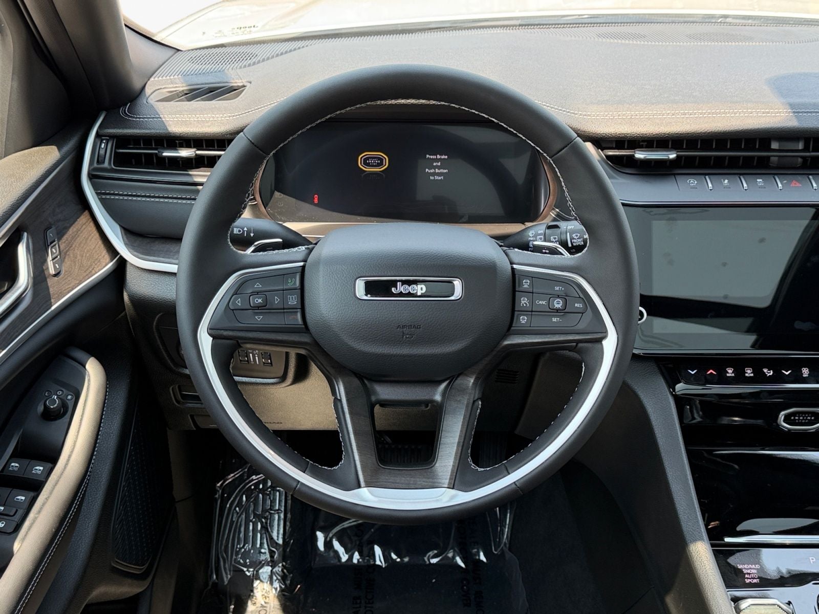 2026 Jeep Grand Cherokee GRAND CHEROKEE L LIMITED 4X4