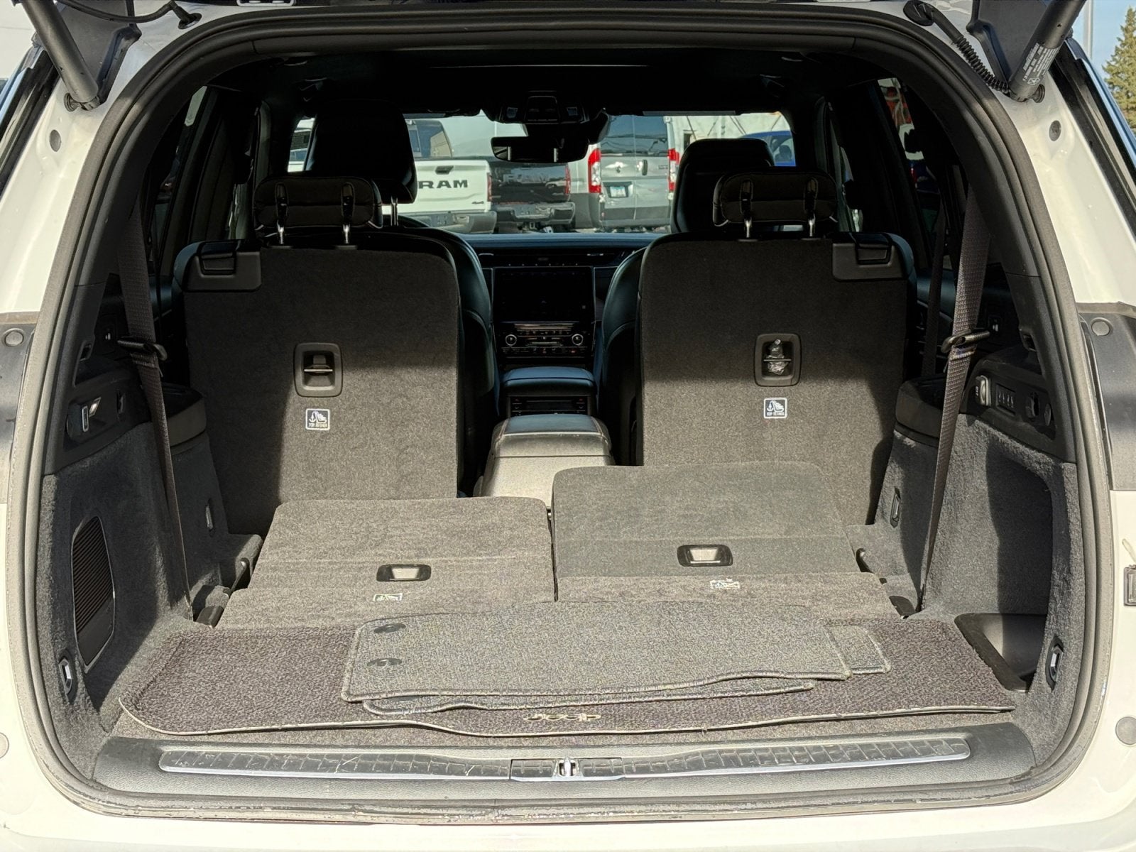 2025 Jeep Grand Cherokee L Summit 4x4