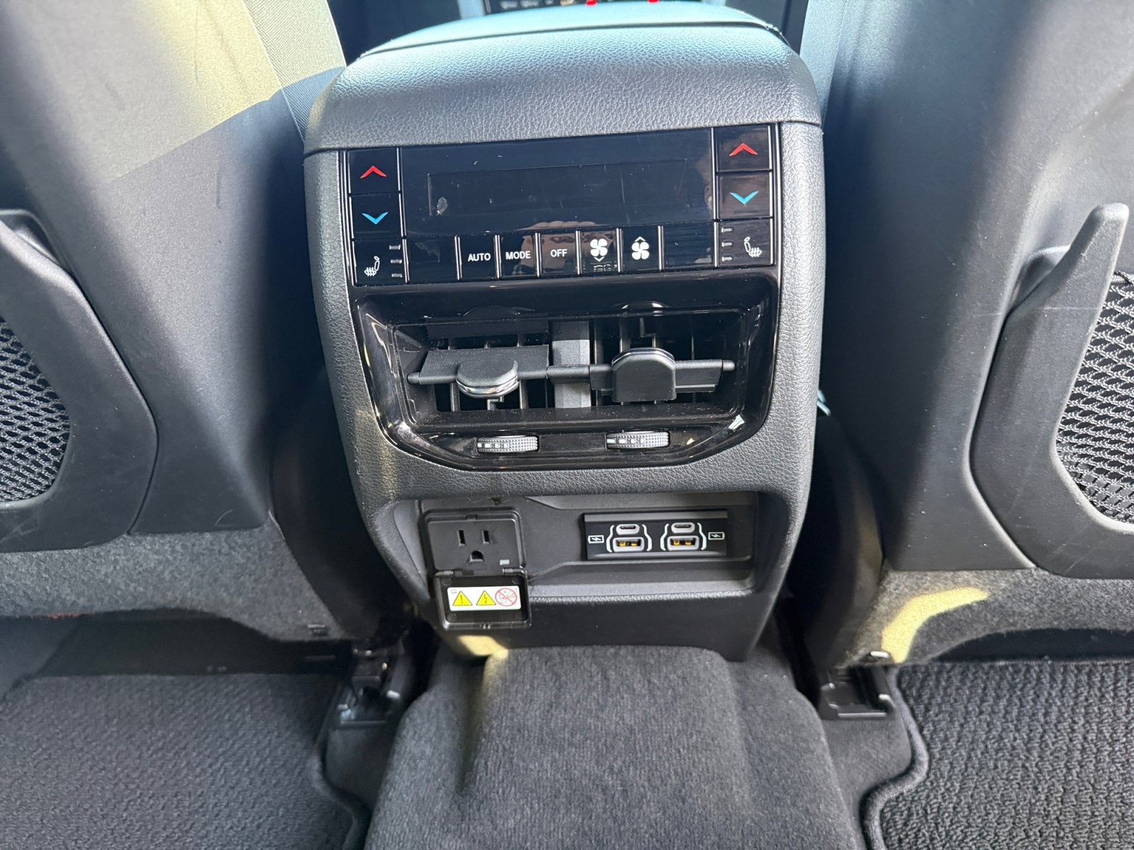 2025 Jeep Grand Cherokee L Summit 4x4