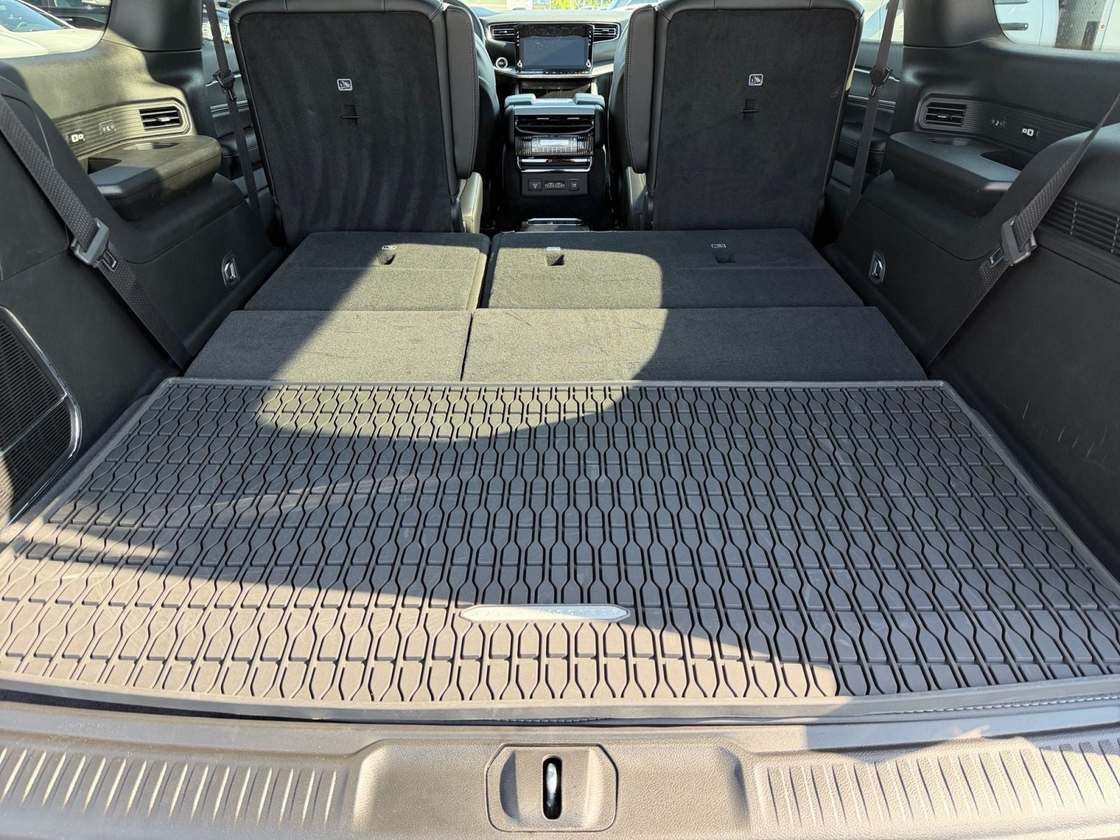 2026 Jeep Grand Wagoneer GRAND WAGONEER UPLAND 4X4