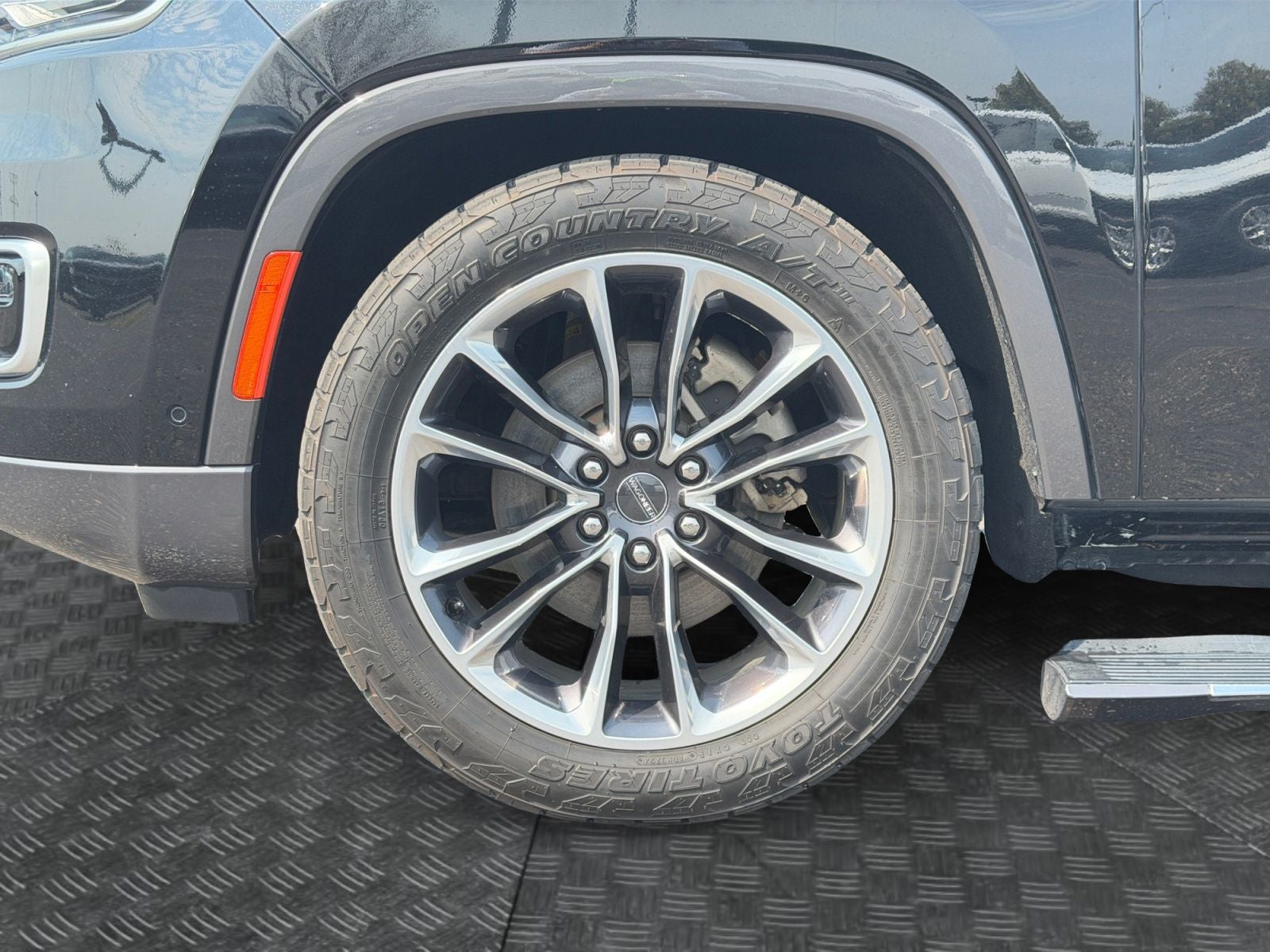 2022 Jeep Wagoneer Series III 4x4
