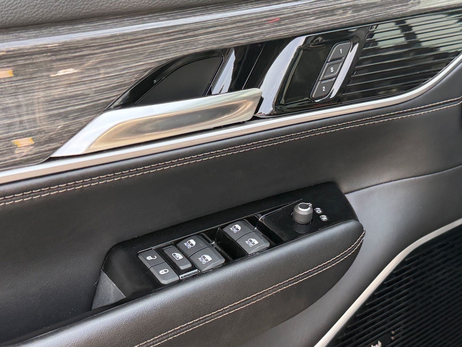 2022 Jeep Wagoneer Series III 4x4