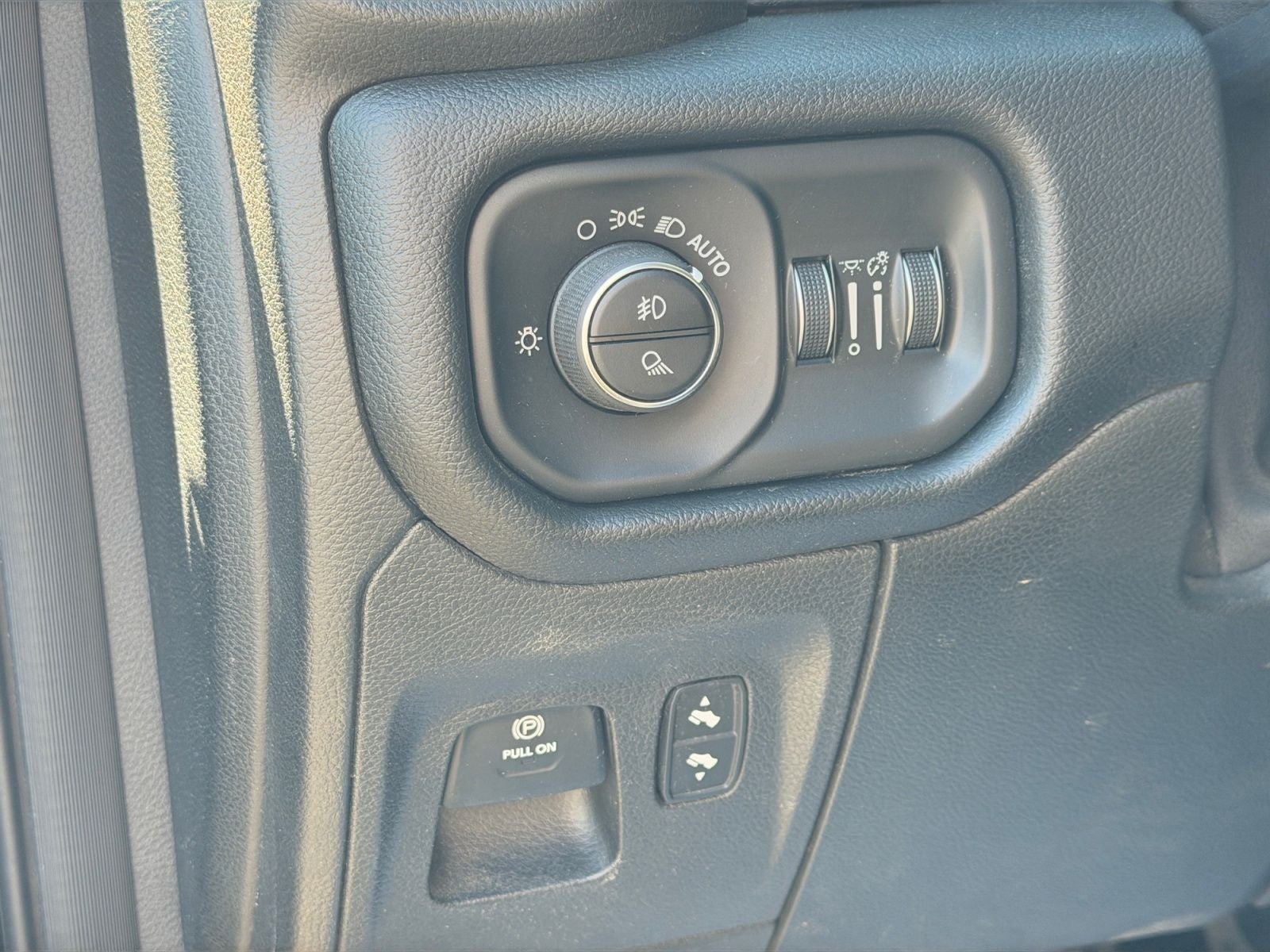 2019 RAM 1500 Big Horn/Lone Star Crew Cab 4x4 5'7' Box
