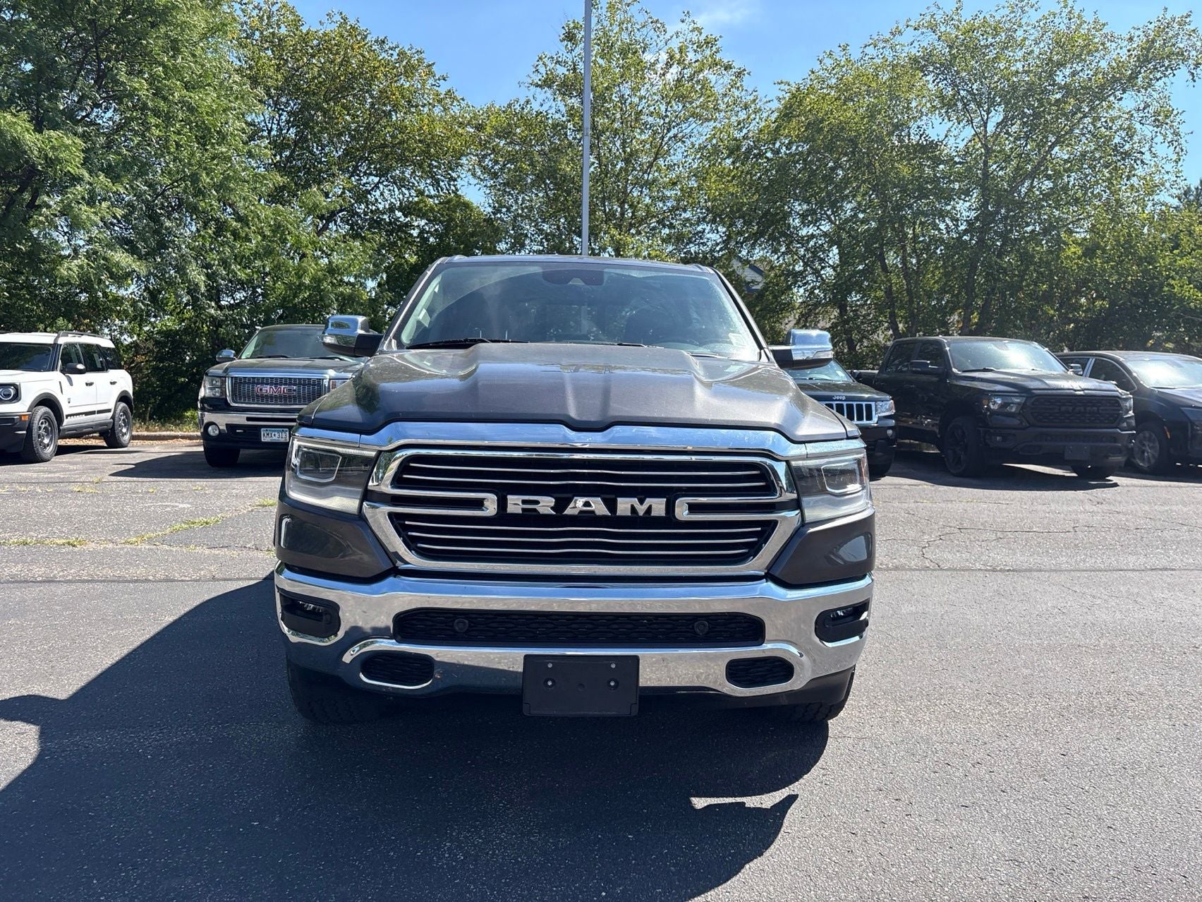 2022 RAM 1500 Laramie Crew Cab 4x4 5'7' Box
