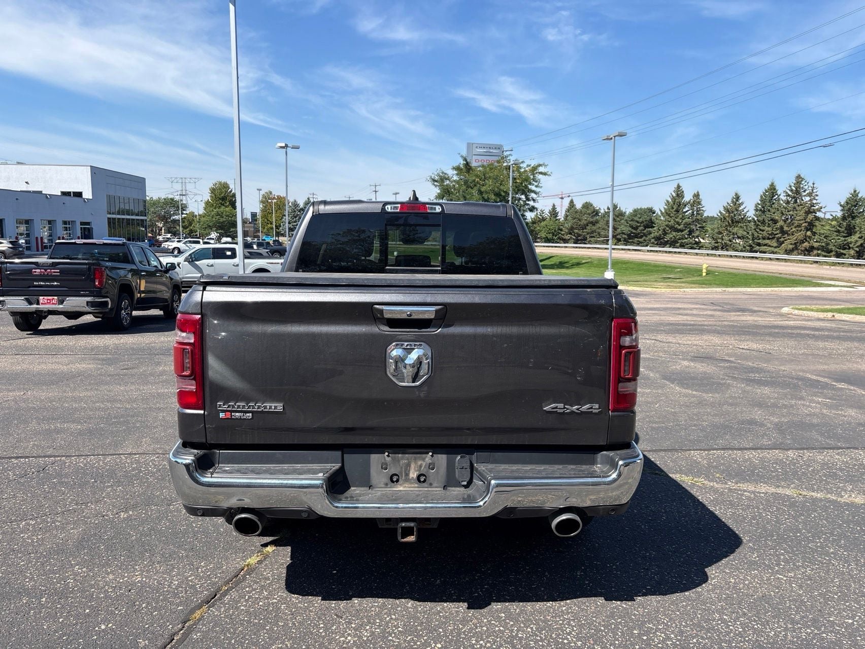 2022 RAM 1500 Laramie Crew Cab 4x4 5'7' Box