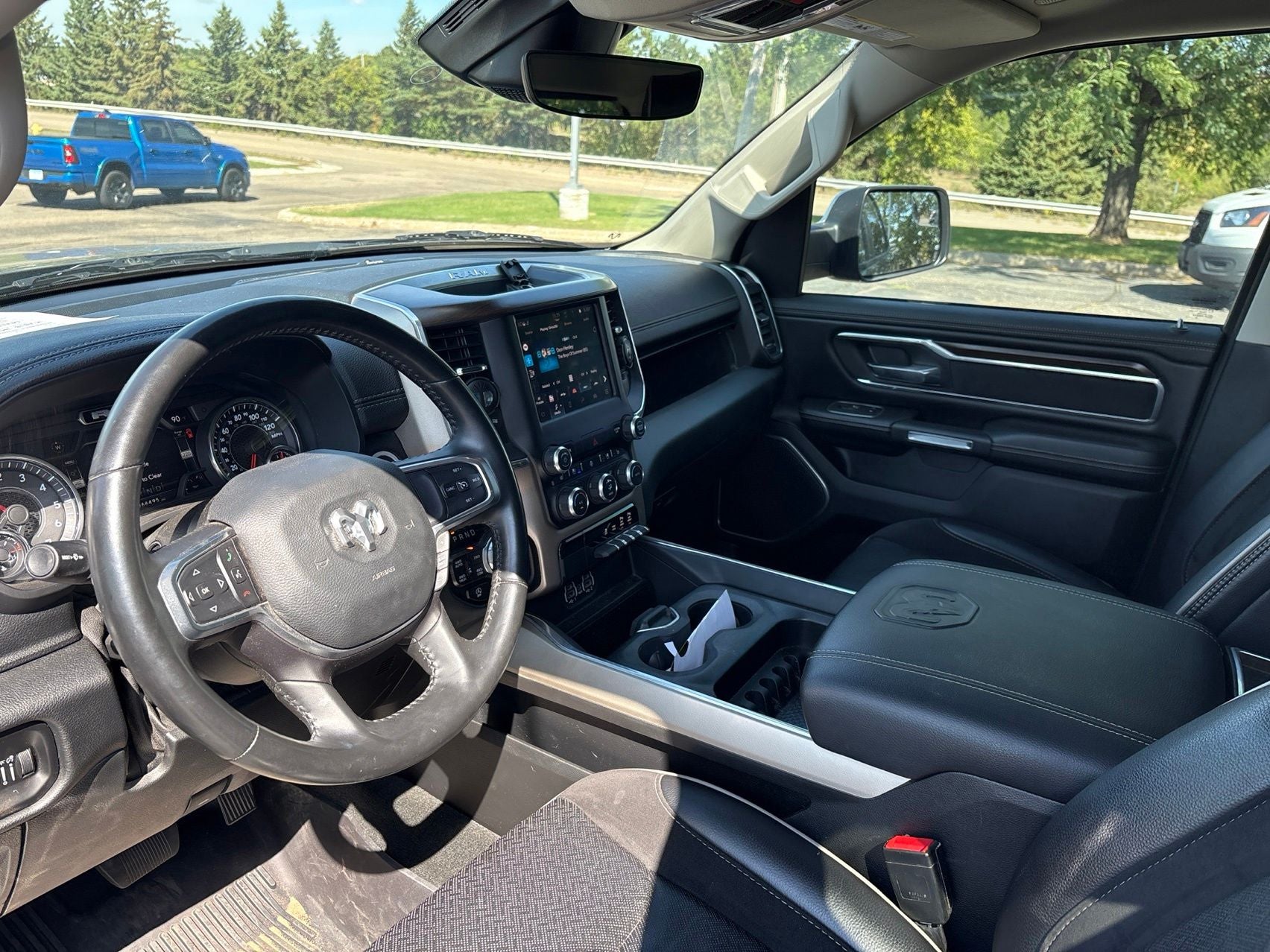 2022 RAM 1500 Laramie Crew Cab 4x4 5'7' Box